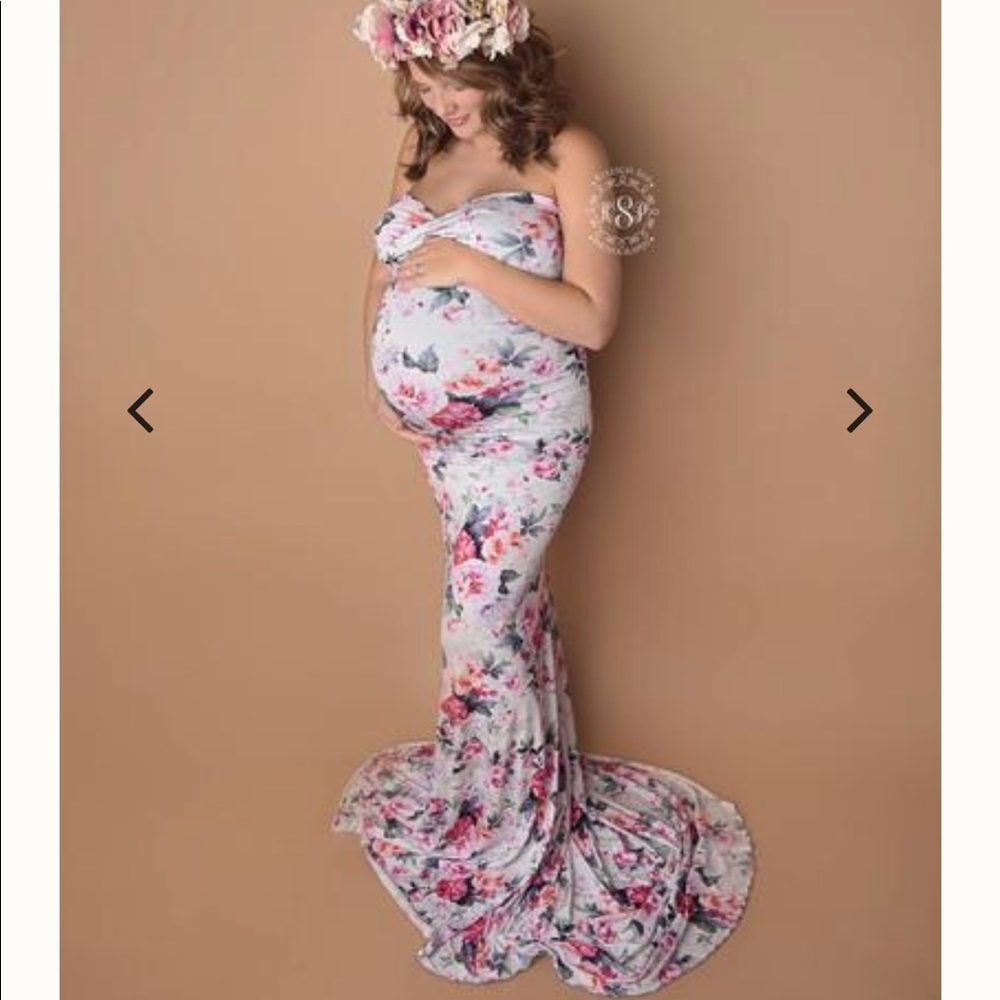 Maternity strapless dress